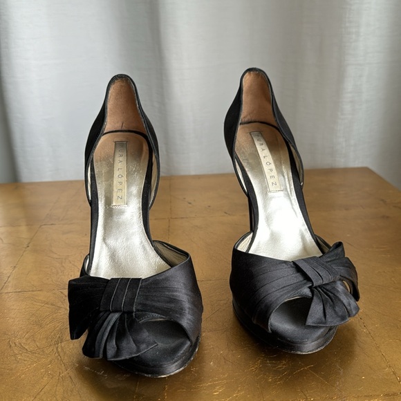 Pura Lopez black heels R675 size 39 - Picture 3 of 12